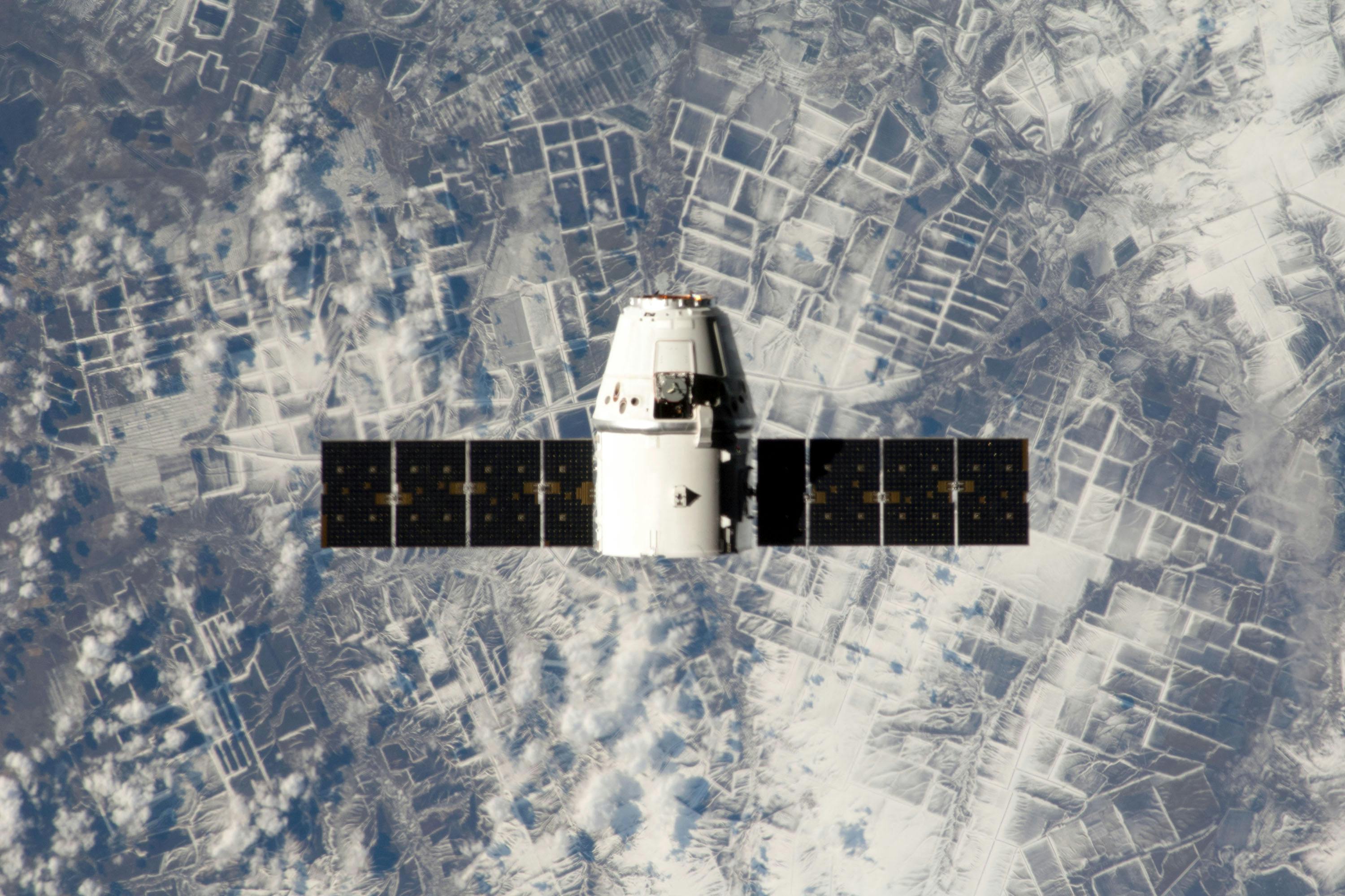 SpaceX Blocks Unauthorized Russian Starlink Terminals | KeepTrack X Report