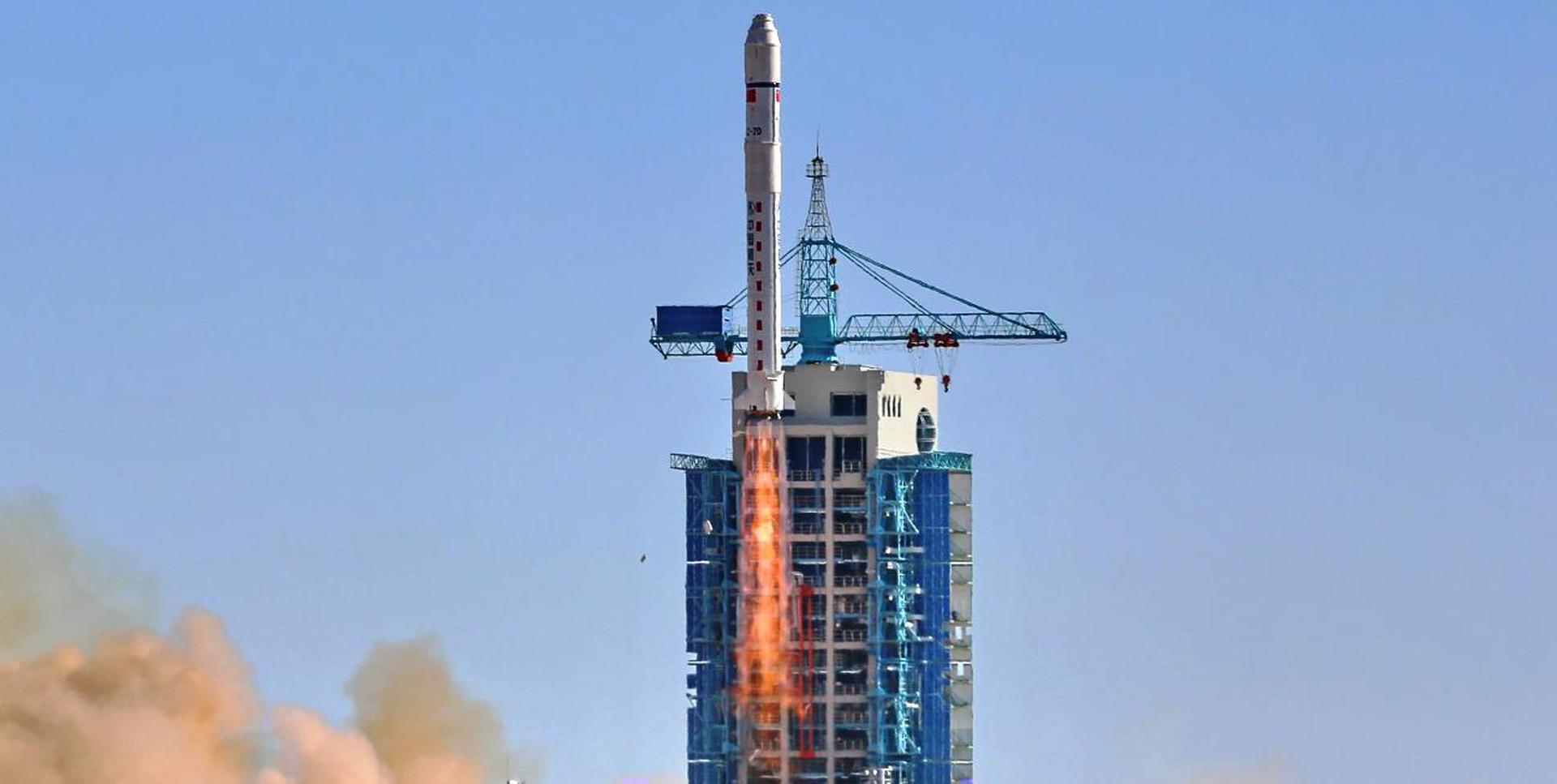 Blue Origin's New Glenn Destroyed in Static Fire Test at Cape Canaveral | KeepTrack Space Brief