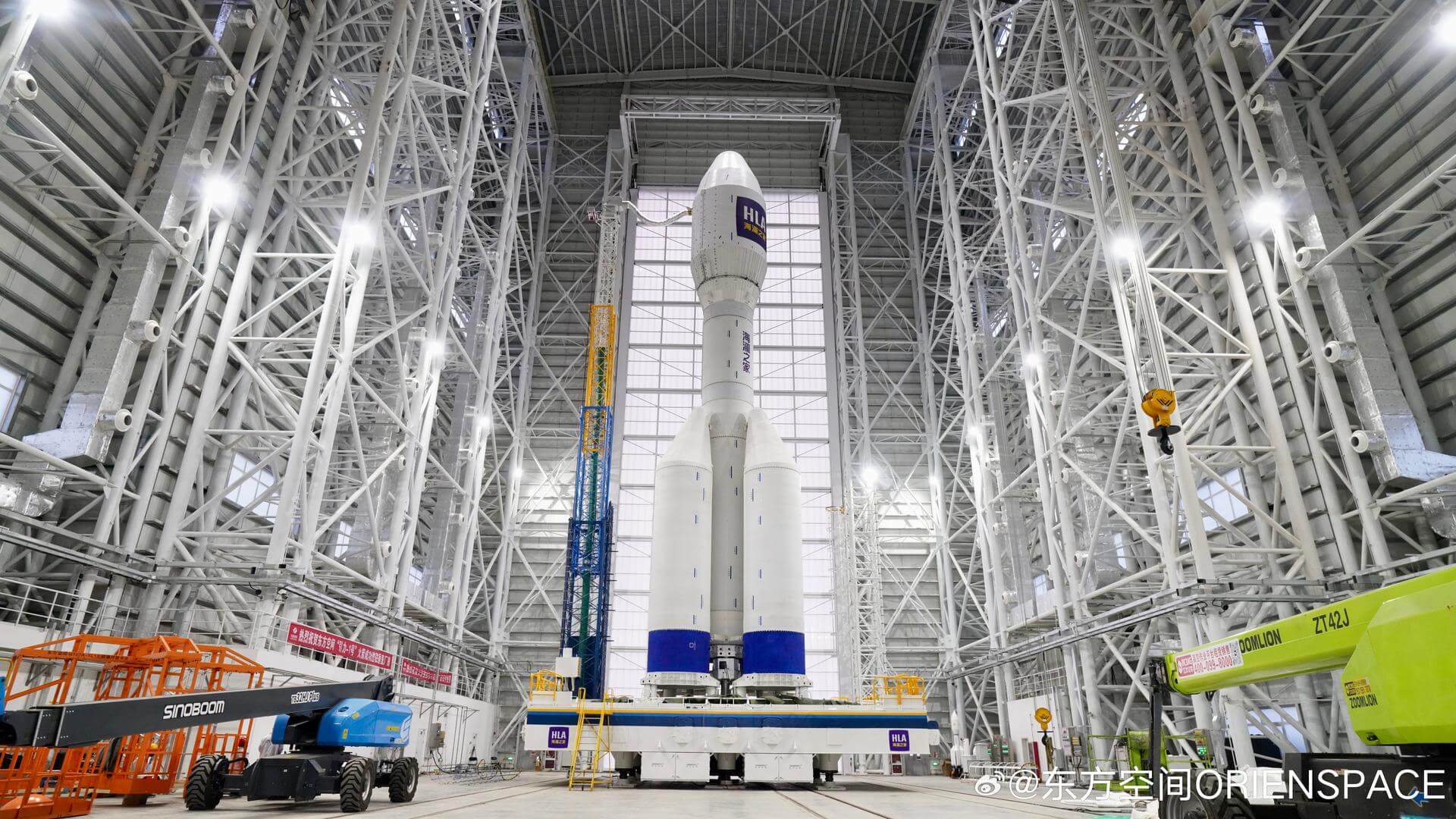 Besxar Semiconductor Pods Launch on Starlink 10-50 | KeepTrack Space Brief